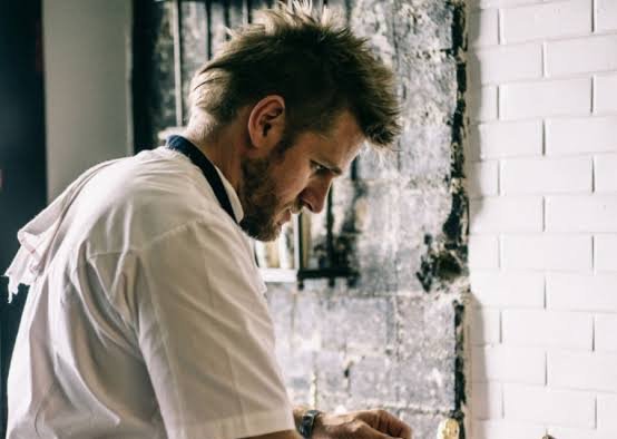 Curtis Stone: Biography, Age, Restaurants, Wife, Children, Cookbook